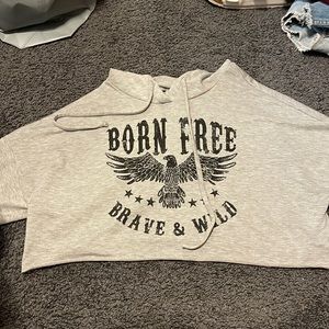 Born free cropped tee